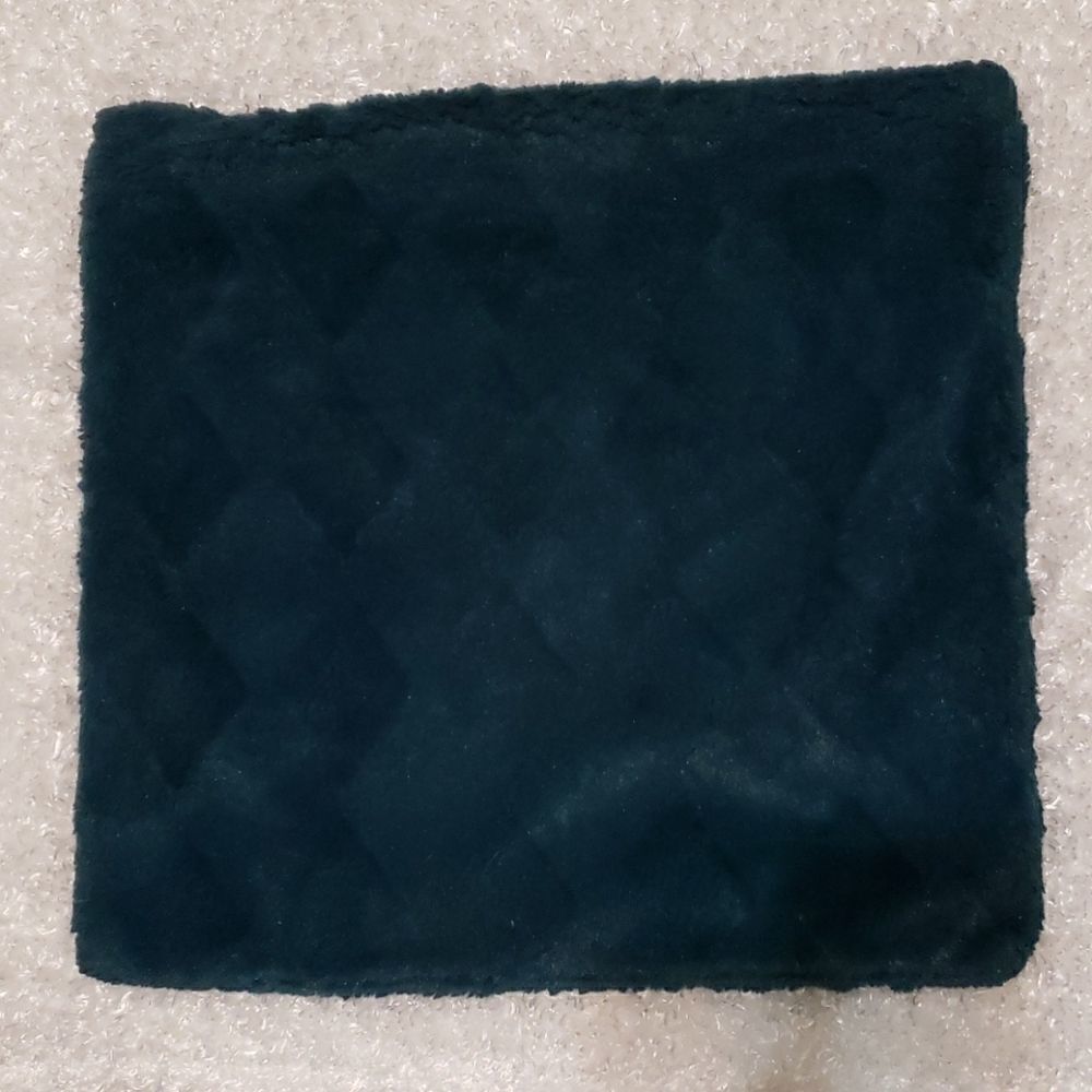 Diamond pattern throw pillow covers - Picture 3 of 5